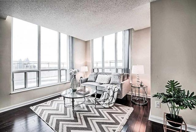 Uph 02 - 256 Doris Ave, Condo with 2 bedrooms, 2 bathrooms and 1 parking in Toronto ON | Image 6
