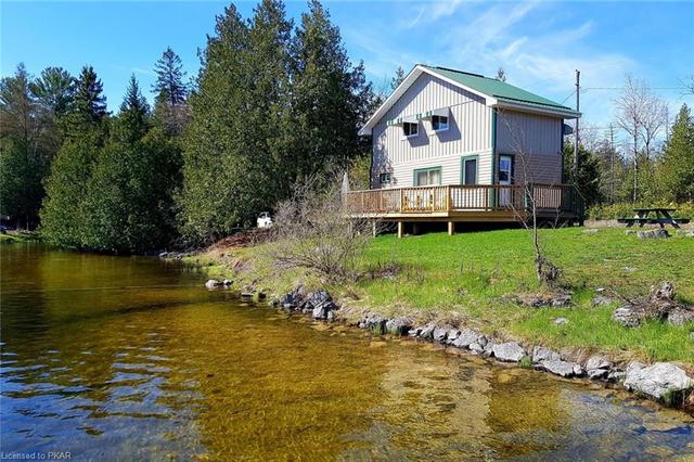1294 County Rd 49, House detached with 2 bedrooms, 1 bathrooms and null parking in Trent Lakes ON | Image 2