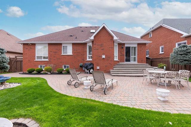 2325 Canterbury Cres, House detached with 3 bedrooms, 3 bathrooms and 6 parking in Pickering ON | Image 35