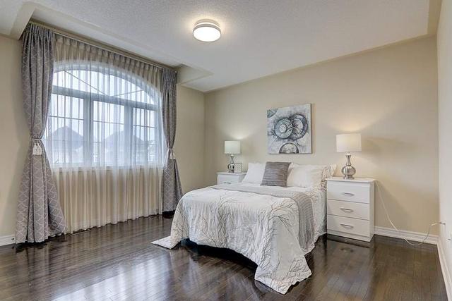 320 Oberfrick Ave, House detached with 4 bedrooms, 3 bathrooms and 4 parking in Vaughan ON | Image 13