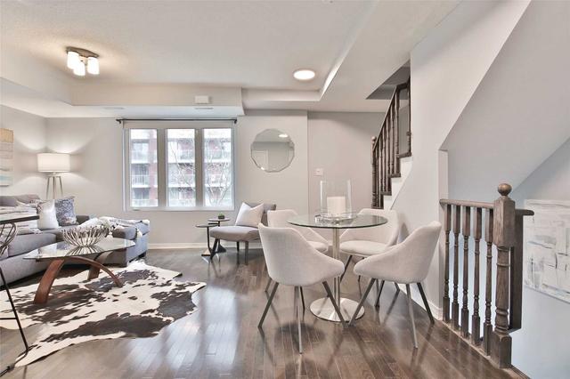 220 - 11 Ruttan St, Townhouse with 2 bedrooms, 2 bathrooms and 1 parking in Toronto ON | Image 33