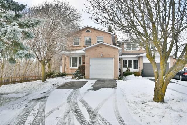 24 Backus Crt, House detached with 3 bedrooms, 3 bathrooms and 5 parking in Markham ON | Image 1