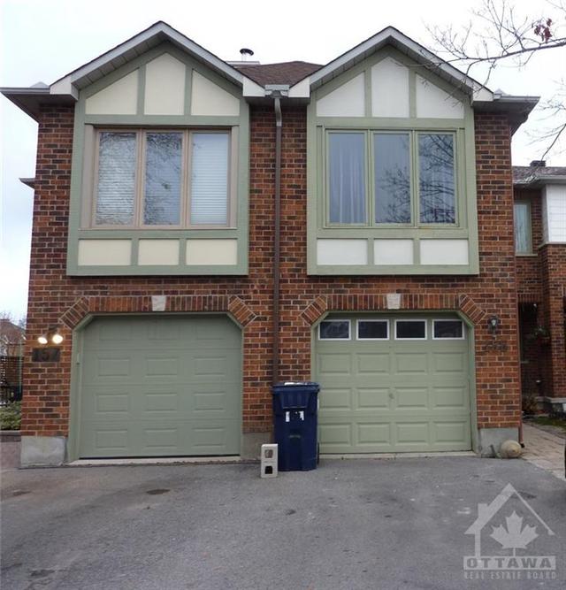 155 Southport Drive, Townhouse with 3 bedrooms, 3 bathrooms and 3 parking in Ottawa ON | Card Image