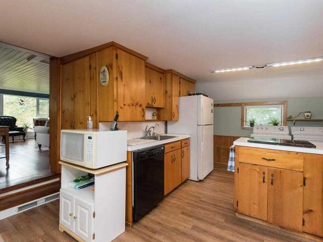 7216 3rd Line Rd, Home with 3 bedrooms, 1 bathrooms and 8 parking in Ottawa ON | Image 4