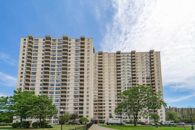 404 - 370 Dixon Rd, Condo with 3 bedrooms, 1 bathrooms and 1 parking in Toronto ON | Image 12