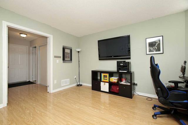 517 - 83 Mondeo Dr, Townhouse with 3 bedrooms, 3 bathrooms and 2 parking in Toronto ON | Image 16