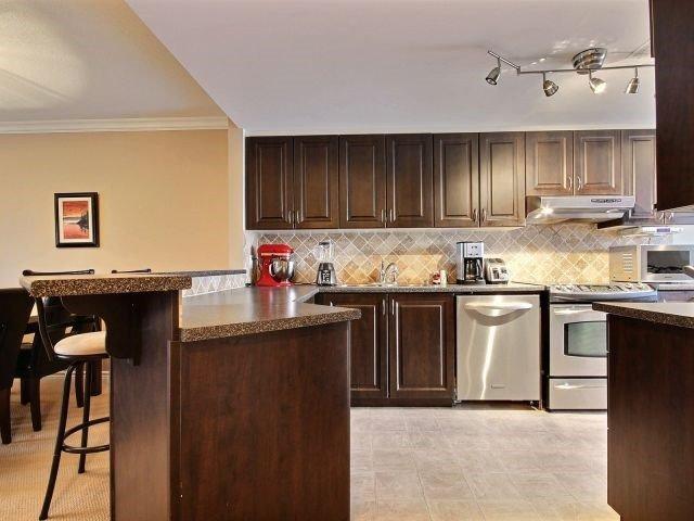 618 Lakeridge Dr, Condo with 2 bedrooms, 3 bathrooms and 2 parking in Ottawa ON | Image 6
