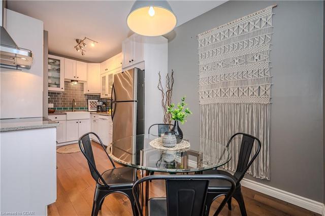 3 - 196 Arthur Street N, House attached with 2 bedrooms, 1 bathrooms and 1 parking in Guelph ON | Image 43