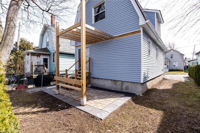 4249 Elgin Street, House detached with 2 bedrooms, 1 bathrooms and null parking in Niagara Falls ON | Image 20