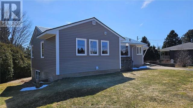 1462 Salisbury, House detached with 2 bedrooms, 2 bathrooms and null parking in Moncton NB | Image 2