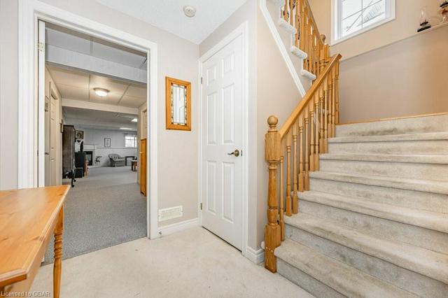26 Honeysuckle Drive, House semidetached with 3 bedrooms, 2 bathrooms and 2 parking in Guelph ON | Image 18