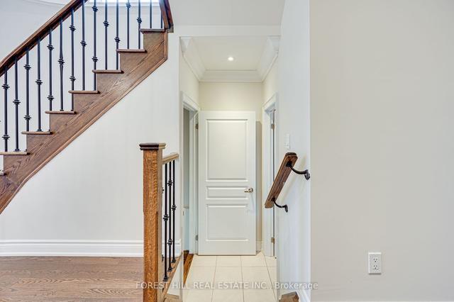 181 Goddard St, House detached with 4 bedrooms, 4 bathrooms and 4 parking in Toronto ON | Image 36