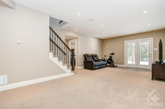 619 Meadowridge Circle, Home with 3 bedrooms, 3 bathrooms and 4 parking in Ottawa ON | Image 20