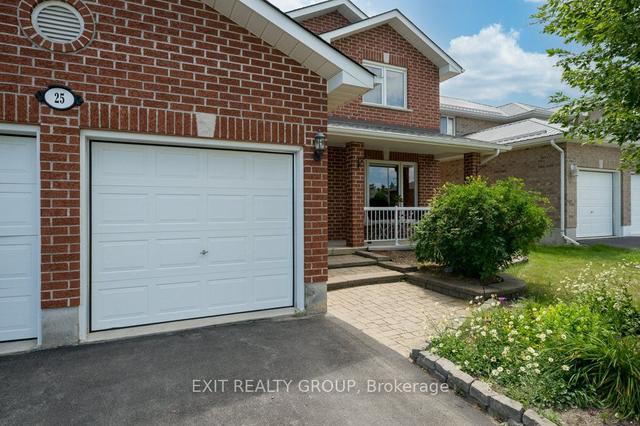 25 Simcoe Dr, House detached with 4 bedrooms, 4 bathrooms and 4 parking in Belleville ON | Image 12