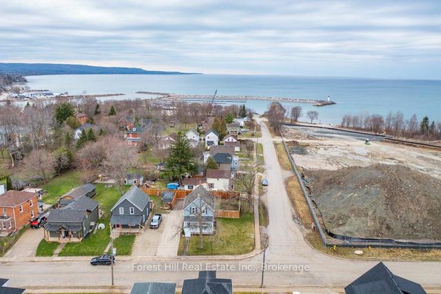 184 Boucher St E, House detached with 3 bedrooms, 2 bathrooms and 4 parking in Meaford ON | Image 23