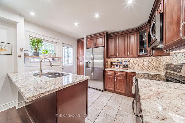 83 - 198 Antibes Dr, Townhouse with 3 bedrooms, 2 bathrooms and 2 parking in Toronto ON | Image 3
