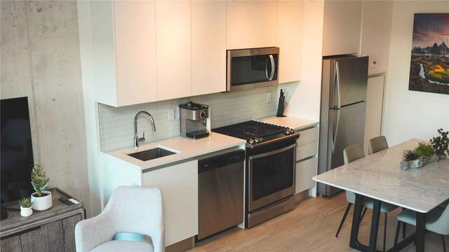 701 - 246 Logan Ave, Condo with 2 bedrooms, 1 bathrooms and 1 parking in Toronto ON | Image 12