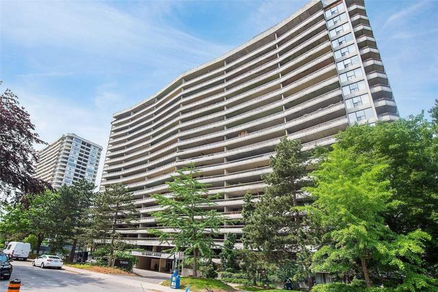 1603 - 100 Quebec Ave, Condo with 2 bedrooms, 2 bathrooms and 1 parking in Toronto ON | Image 2