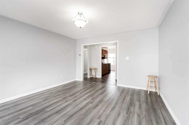 2 - 645 Dundas St W, Townhouse with 2 bedrooms, 2 bathrooms and 2 parking in Mississauga ON | Image 8