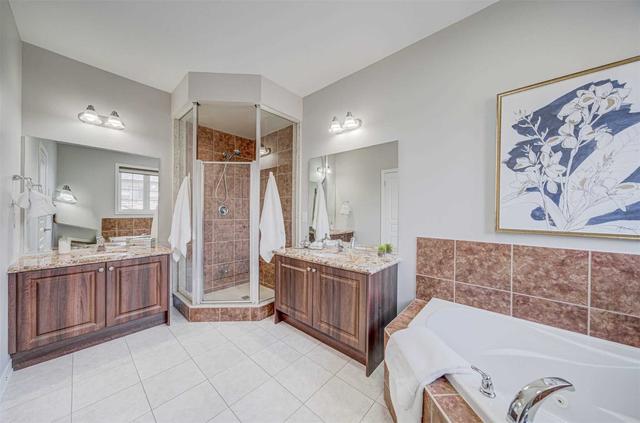 8 Busch Ave, House semidetached with 3 bedrooms, 5 bathrooms and 2 parking in Markham ON | Image 7