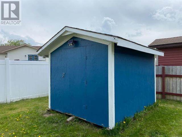 1122 7 Avenue W, House detached with 4 bedrooms, 2 bathrooms and 4 parking in Beaverlodge AB | Image 45