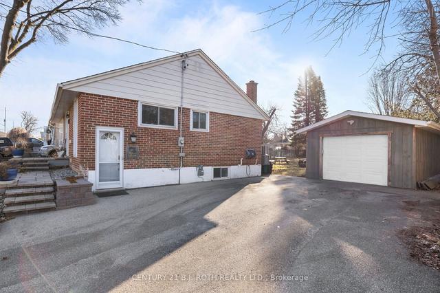 243 Wellington St E, House detached with 3 bedrooms, 2 bathrooms and 5 parking in Barrie ON | Image 25