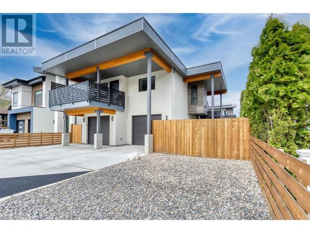 700 Churchill Avenue, House detached with 4 bedrooms, 2 bathrooms and 6 parking in Penticton BC | Image 2
