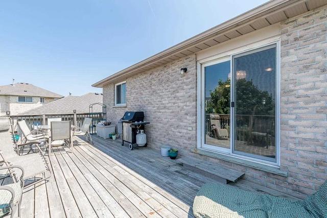 242 Johnson St, House detached with 3 bedrooms, 3 bathrooms and 4 parking in Barrie ON | Image 24