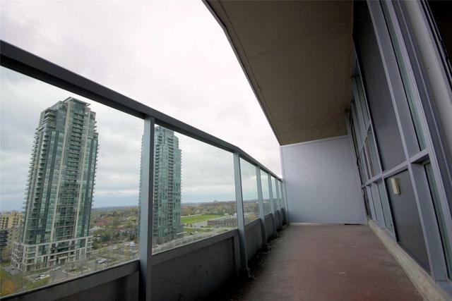 2313 - 33 Elm Dr, Condo with 1 bedrooms, 2 bathrooms and 1 parking in Mississauga ON | Image 6