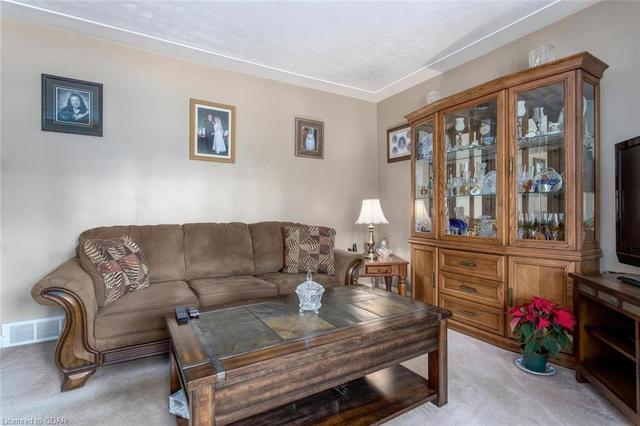 370 Greenbrook Drive, House detached with 3 bedrooms, 1 bathrooms and 3 parking in Kitchener ON | Image 3