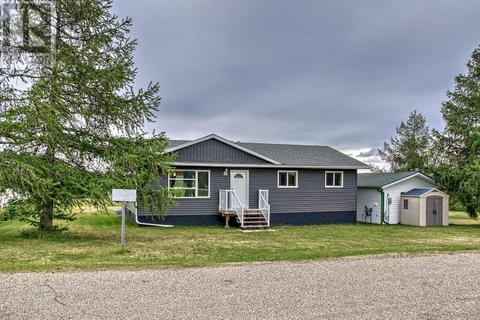 68 Sunnyside Crescent, House detached with 3 bedrooms, 2 bathrooms and 6 parking in Ponoka County AB | Card Image