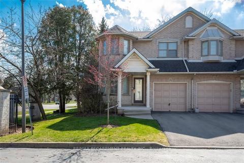 1a - 3243 New St, Townhouse with 3 bedrooms, 2 bathrooms and 2 parking in Burlington ON | Card Image