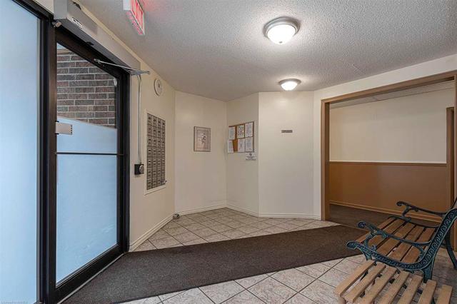 407 - 266 Guthrie Drive, House attached with 2 bedrooms, 1 bathrooms and 1 parking in Kingston ON | Image 8