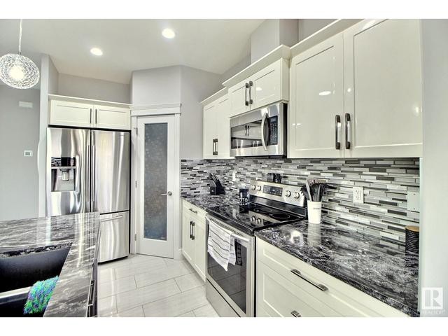 3609 Hummingbird Wy Nw, House semidetached with 3 bedrooms, 2 bathrooms and null parking in Edmonton AB | Image 9