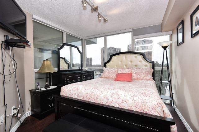 410 - 1 Rowntree Rd, Condo with 2 bedrooms, 2 bathrooms and 1 parking in Toronto ON | Image 13