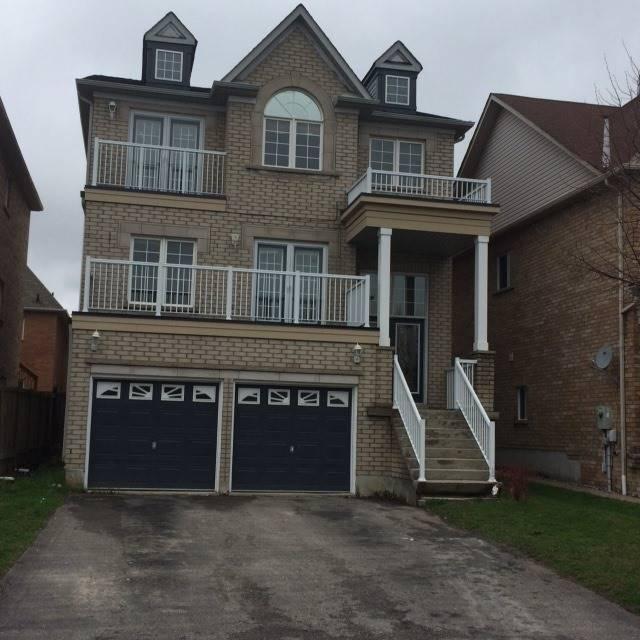 104 Mast Rd, House detached with 3 bedrooms, 3 bathrooms and 4 parking in Vaughan ON | Image 1