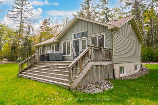 1028 Coleman Lake Rd, House detached with 3 bedrooms, 2 bathrooms and 12 parking in Dysart et al ON | Image 24