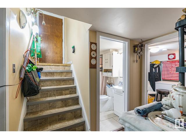11135 63 St Nw, House attached with 8 bedrooms, 4 bathrooms and 8 parking in Edmonton AB | Image 35