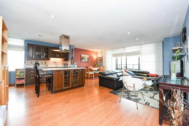 ph 2501 - 135 Marlee Ave, Condo with 2 bedrooms, 2 bathrooms and 1 parking in Toronto ON | Image 1