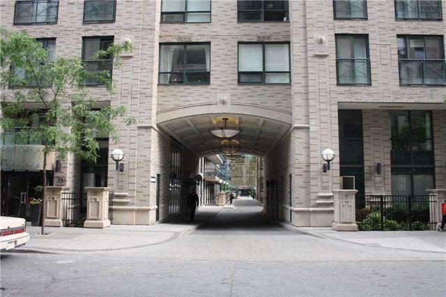 620 - 35 Hayden St, Condo with 1 bedrooms, 1 bathrooms and null parking in Toronto ON | Image 2