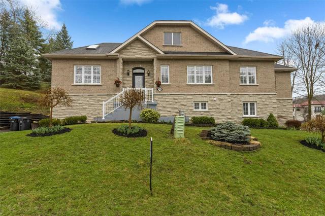 206 Victoria St, House detached with 3 bedrooms, 3 bathrooms and 8 parking in Caledon ON | Image 1