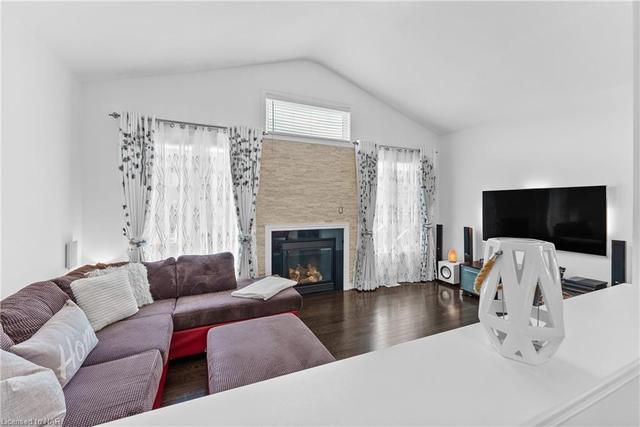 6383 Connor Crescent, House detached with 4 bedrooms, 2 bathrooms and 6 parking in Niagara Falls ON | Image 16