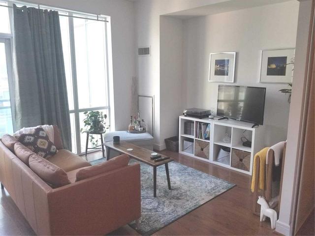 s631 - 112 George St Dr, Condo with 1 bedrooms, 1 bathrooms and 0 parking in Toronto ON | Image 8