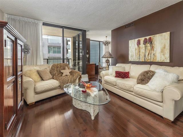 803 - 1331 Bay St, Condo with 1 bedrooms, 1 bathrooms and 1 parking in Toronto ON | Image 19