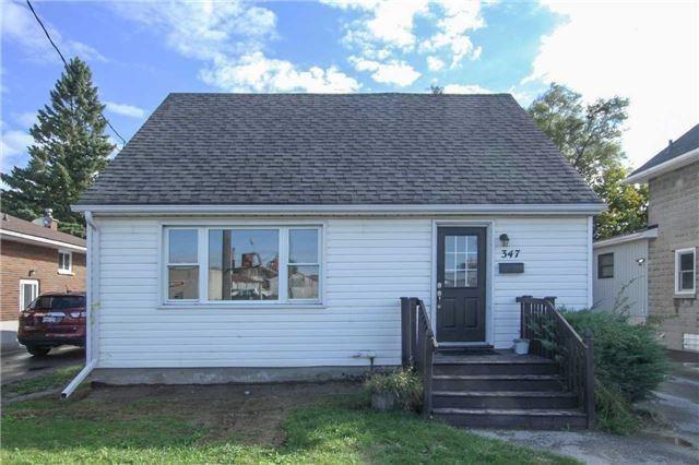 Upper - 347 Ritson Rd N, House detached with 3 bedrooms, 1 bathrooms and 2 parking in Oshawa ON | Image 2