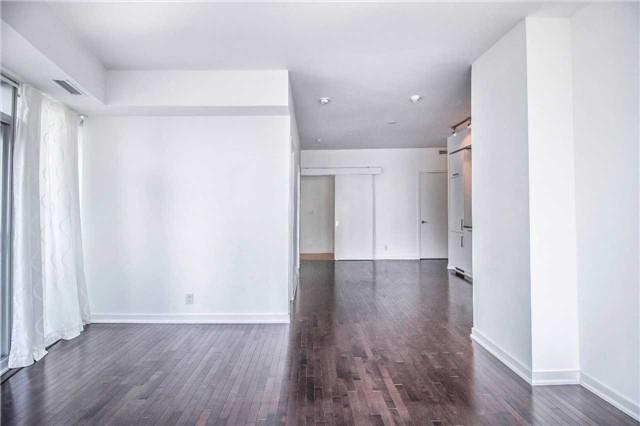 1604 - 12 York St, Condo with 3 bedrooms, 2 bathrooms and 1 parking in Toronto ON | Image 14