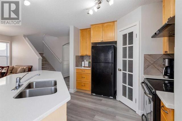 78 Everoak Gardens Sw, House detached with 3 bedrooms, 2 bathrooms and 2 parking in Calgary AB | Image 9