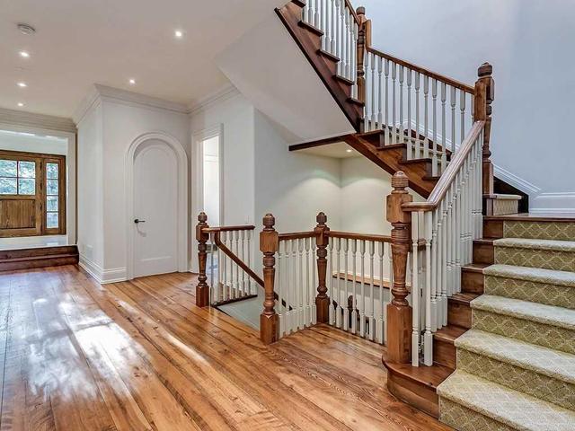 115 Waterstone Crt, House detached with 4 bedrooms, 6 bathrooms and 5 parking in Oakville ON | Image 5