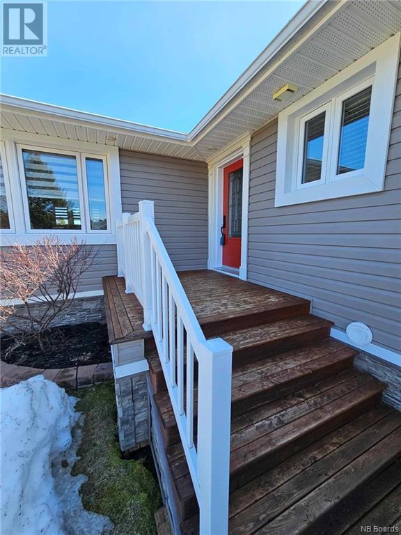 1098 Nicholas Denys, House detached with 5 bedrooms, 1 bathrooms and null parking in Bathurst NB | Image 4