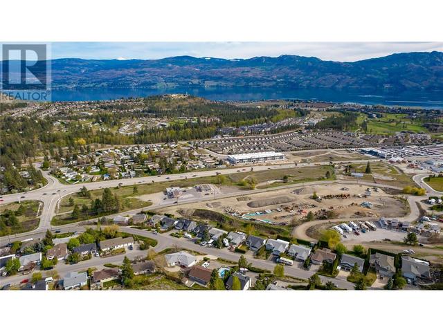 2161 Shamrock Drive, House detached with 4 bedrooms, 2 bathrooms and 2 parking in West Kelowna BC | Image 47